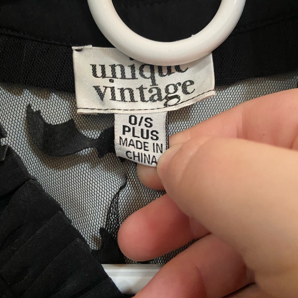 Unique Vintage Capelet - Picture 3 of 3